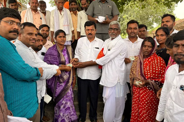 పల్లె ప్రగతికి పెద్దపీట: ఎమ్మెల్యే సంజీవరెడ్డి
