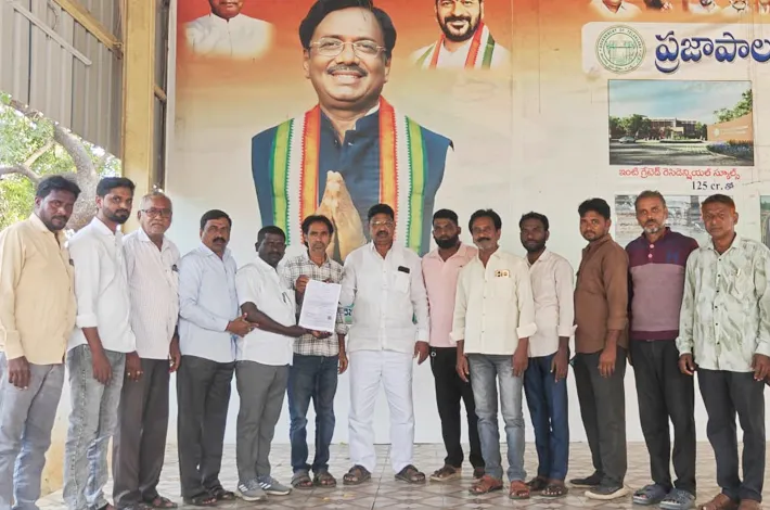 ప్రమాద బాధితుడికి ఎల్ఓసి అందజేత