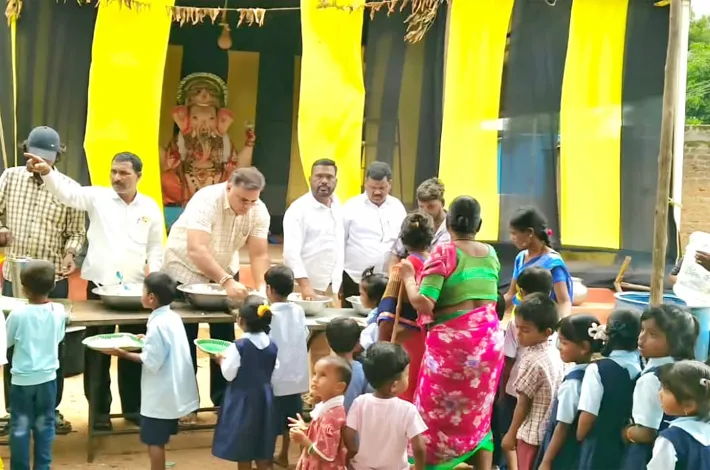భిక్కనూర్‌లో అన్నదాన కార్యక్రమం