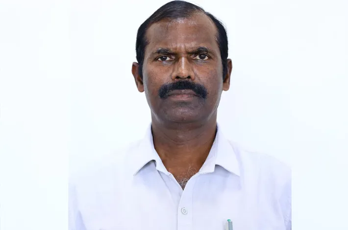 ఆరుతడి పంటలకు ప్రాధాన్యం ఇవ్వాలి...