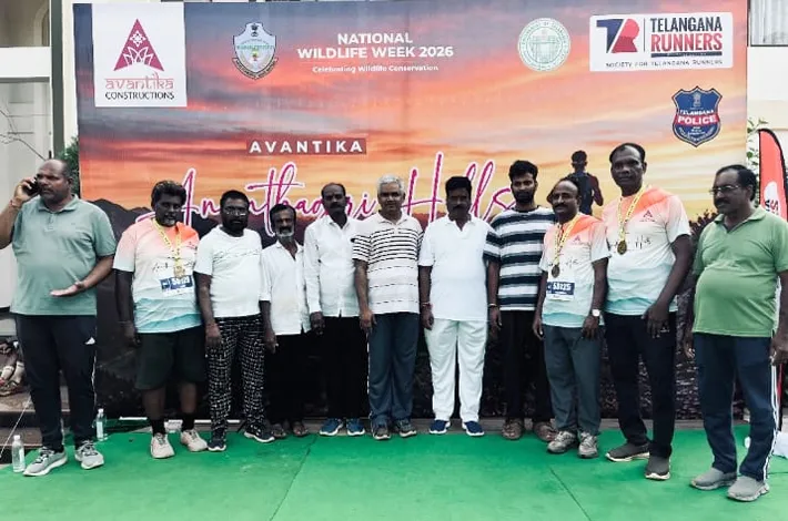 32 కిలోమీటర్ల పరుగు పందెంలో పాల్గొన్న బిజెపి నాయకులు