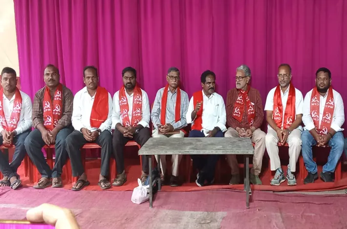 రాష్ట్రాన్ని కరువు ప్రాంతంగా ప్రకటించాలి