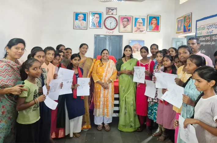 బాలికలకు స్నేహ సంఘాలు ఏర్పాటు 