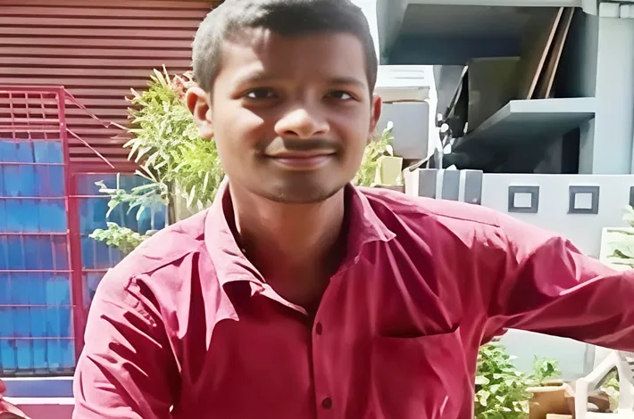 తమ్ముడ్ని పొడిచి చంపిన అన్న 