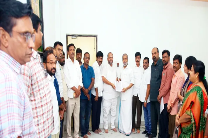 https://www.vijayakranthinews.com/uploads/articles/article_79721152.webp