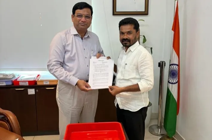 గిరిజన సంక్షేమంపై ముఖ్య కార్యదర్శితో ఎమ్మెల్యే...