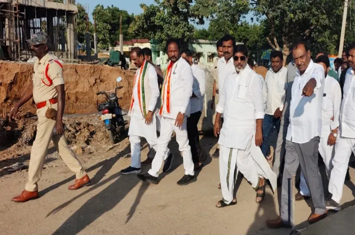 50 పడకల ఆసుపత్రి ని పరిశీలించిన డిప్యూటీ సిఎం