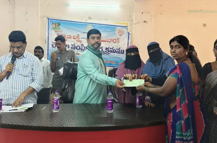 ప్రభుత్వ సహాయాన్ని ప్రజలు సద్వినియోగం చేసుకోవాలి 