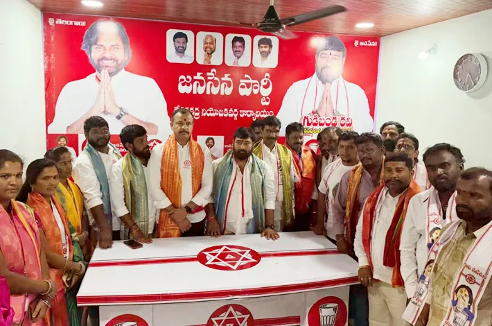 జనసేన పార్టీ కార్యాలయం ఘనంగా ప్రారంభం