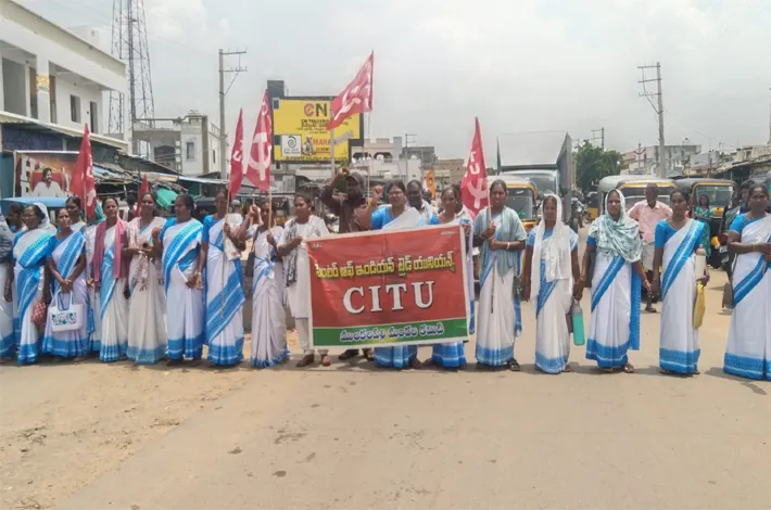 అక్రమ అరెస్టులతో ఉద్యమాలు ఆపలేరు