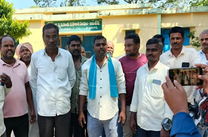  మా గ్రామానికి ఆరు డైరెక్టర్ పదవులు ఇవ్వాలి...