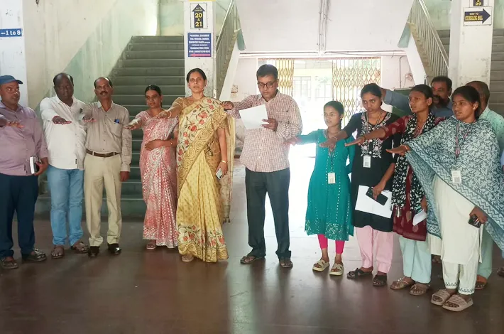 అవినీతి నిర్మూలనకు ప్రతి ఒక్కరూ బాధ్యతగా వ్యవహరించాలి