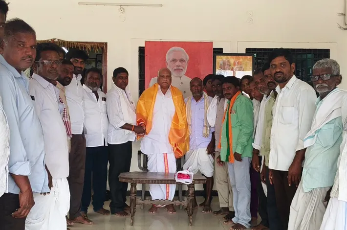 నిధులు ఇవ్వాలని ఎమ్మెల్యేకు వినతి