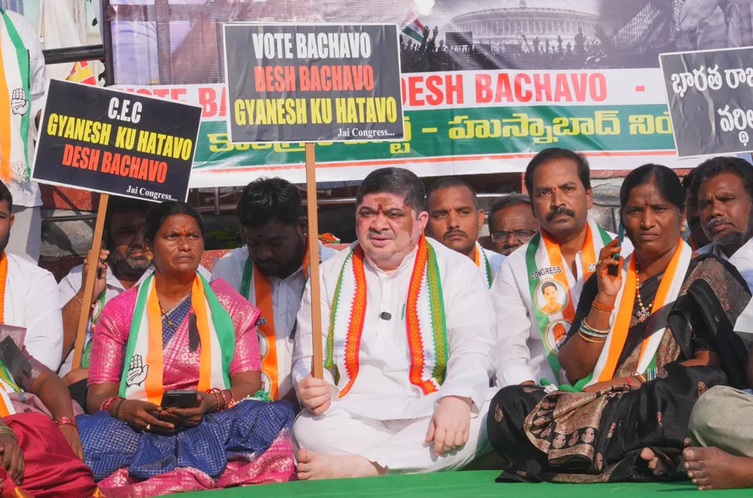 ఓటు కోసం పోరాటం.. హుస్నాబాద్‌లో టెన్షన్
