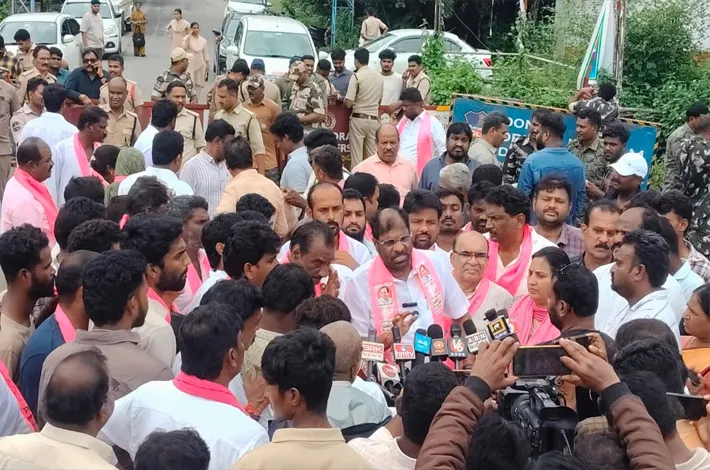 ధర్మల్ కేంద్రాల వద్ద బిఆర్ఎస్ నేతల నిరసనలు