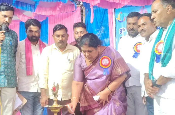 క్రీడల్లో రాణించి జిల్లాకు మంచి పేరు తీసుకురావాలి