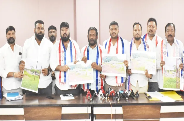 బీసీల భూముల జోలికొస్తే ఖబడ్దార్ 