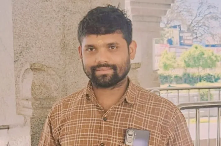 కరెంట్ షాక్ తో మెకానిక్ మృతి
