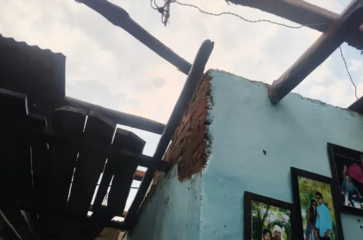 జిల్లాలో ఈదురుగాలుల బీభత్సం... 