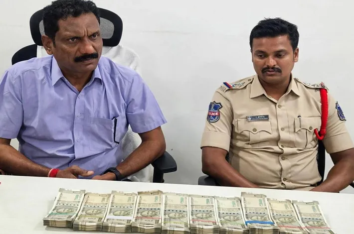 లంచం తీసుకుంటూ ఏసీబీకి దొరికిన సీఐ, ఎస్సై