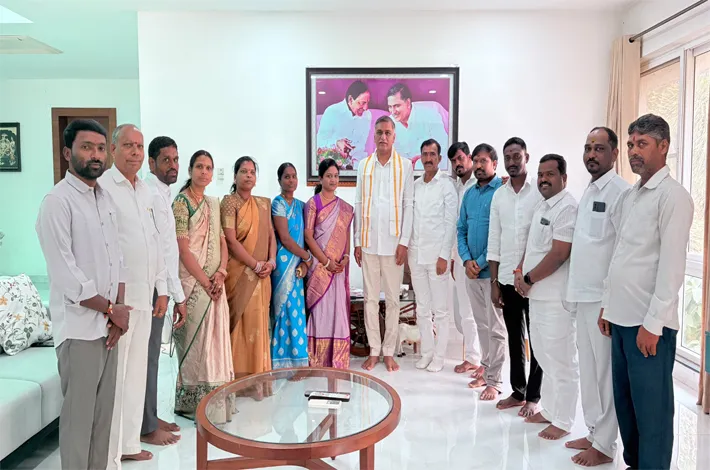 హరీష్ రావుకు మున్సిపల్ చైర్‌పర్సన్ దసరా శుభాకాంక్షలు