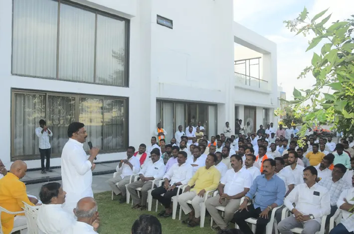 ప్రజాస్వామ్య పరిరక్షణ కోసం చేస్తున్న మహా పాదయాత్ర