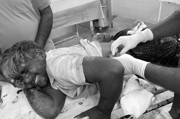 నాగంపేటలో గొడ్డలితో దాడి