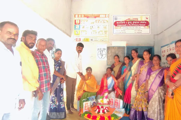 అంగన్‌వాడీ, ఆశా కార్యకర్తలకు ఘన సత్కారం