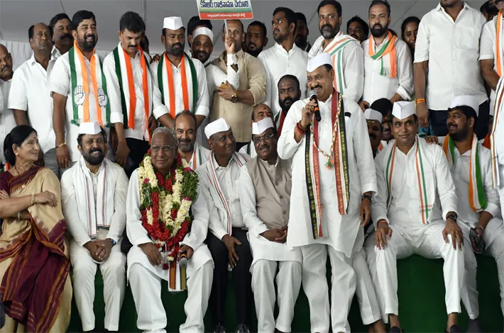 రాజీనామా చెయ్