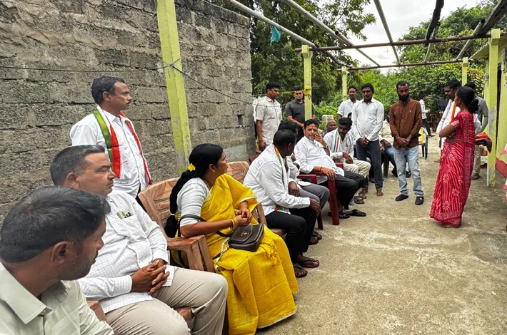 బాధిత కుటుంబాలకు మంత్రి శ్రీధర్ బాబు పరామర్శ