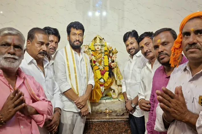 ఒకే చోట అందరిని కలుసుకోవడం మర్చిపోలేని ఆనందం