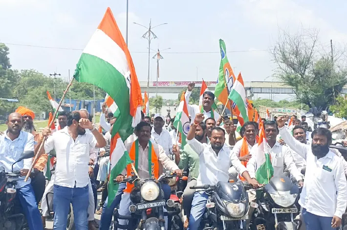 తెలంగాణ విమోచన దినోత్సవాన్ని అధికారికంగా నిర్వహించాలి