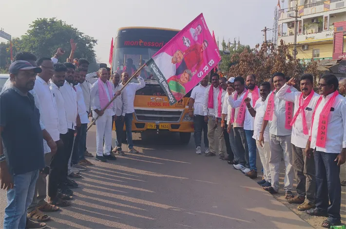 సింగరేణి కార్మికుల సమస్యల పరిష్కారమే లక్ష్యంగా కార్మిక గర్జన