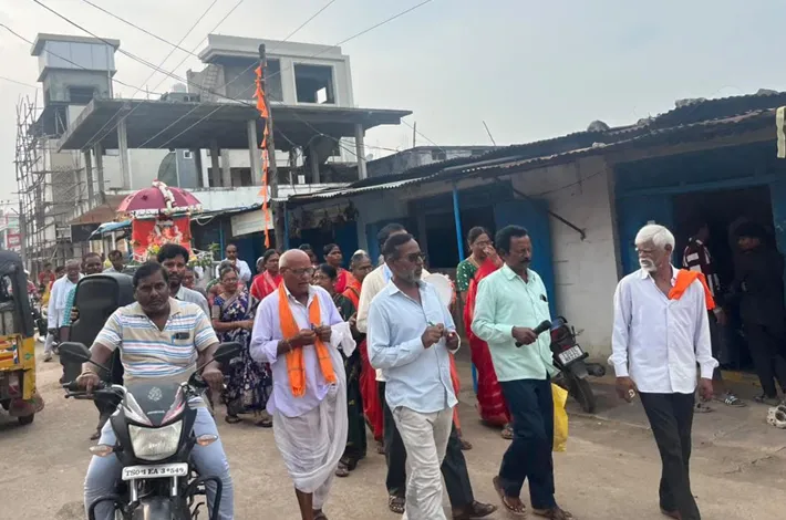 సాంప్రదాయ బద్ధంగా హైందవ గణేష్ నిమజ్జనం