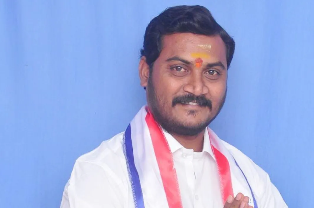 న్యాయవాదులు, జర్నలిస్టులపై దాడులను తీవ్రంగా ఖండిస్తున్నాం