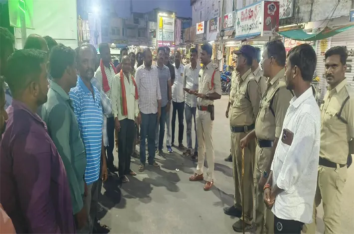 ట్రాఫిక్ సమస్యలకు ఇబ్బందులు కలిగిస్తే కఠిన చర్యలు తప్పవు