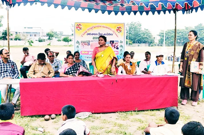 క్రీడల్లో విద్యార్థులకు ఉజ్వల భవిష్యత్తు