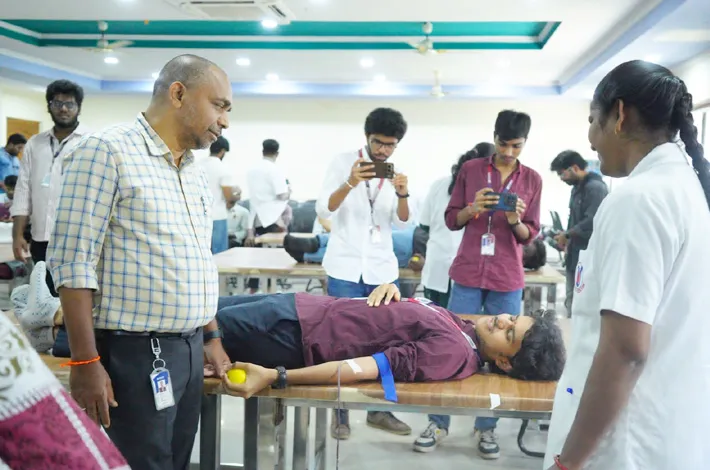 అనురాగ్ లో ఎన్‌ఎస్‌ఎస్ రక్తదాన శిబిరం