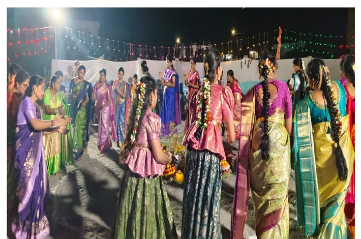 ఘనంగా సద్దుల బతుకమ్మ వేడుకలు
