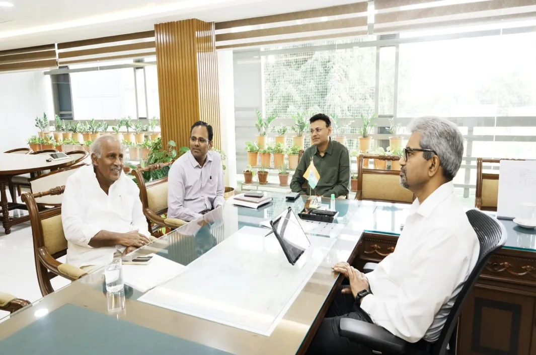 ఆర్‌వోబీలు, ఆర్‌యూబీల నిర్మాణం చేపట్టండి