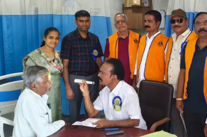 ఉచిత కంటి వైద్య శిబిరం 