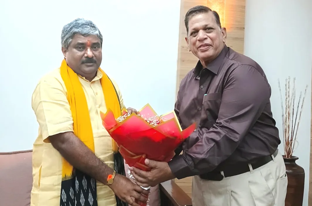 ప్రధాన కార్యదర్శి ఎన్. మధుకర్‌తో ఫిరాసత్ అలీ బాక్రీ భేటీ