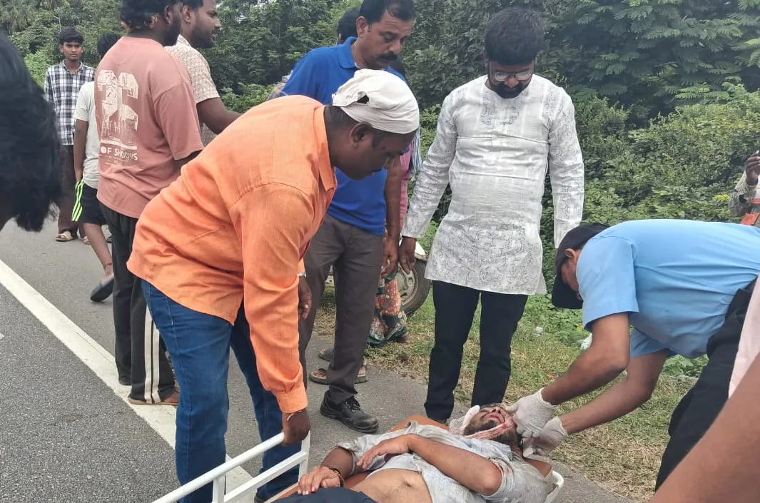 తూప్రాన్ టోల్ ప్లాజా సమీపంలో రోడ్డు ప్రమాదం
