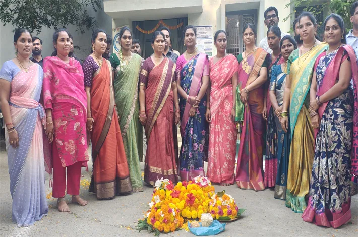 ఘనంగా వేపకాయల బతుకమ్మ వేడుకలు