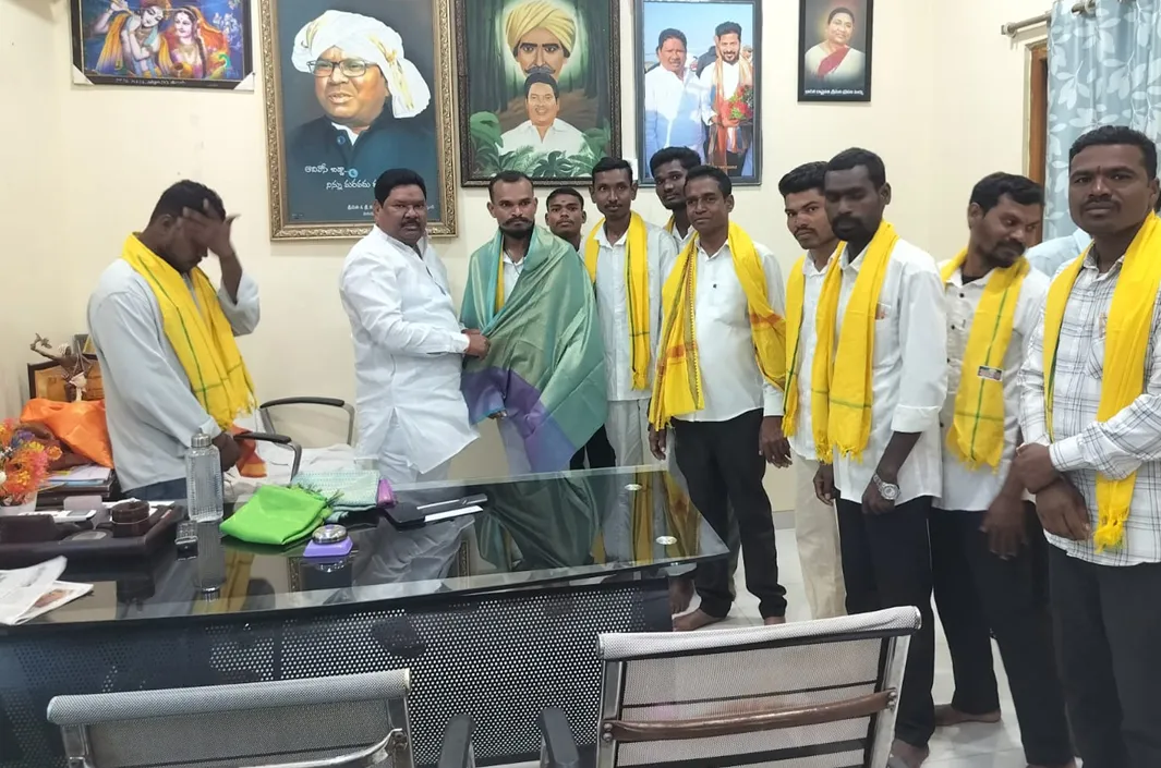 ఇంద్రవెల్లి రాజ్ గోండ్ సేవా సమితిలో నూతన కమిటీ!